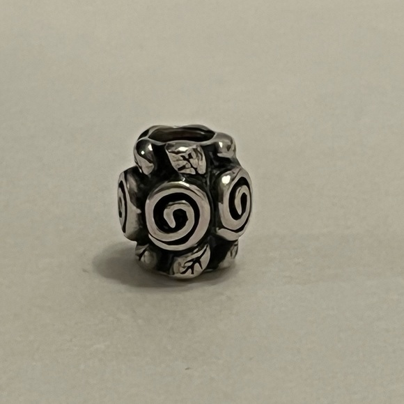 Retired PANDORA Sterling Silver Swirl Roses with Leaves Charm - Picture 3 of 4